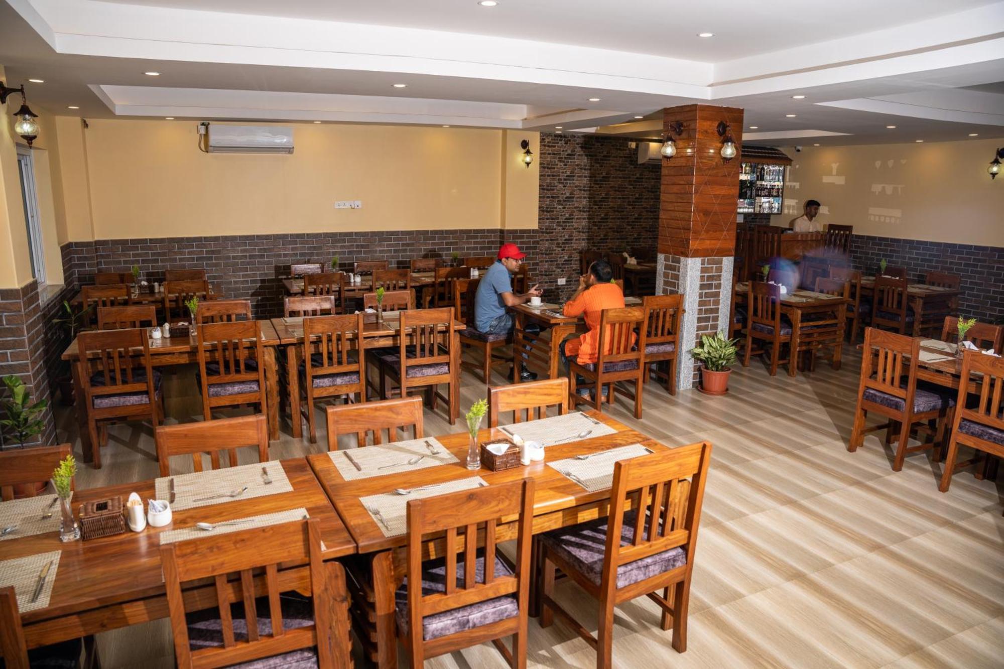Hotel Hidden Kingdom Pokhara Exterior photo