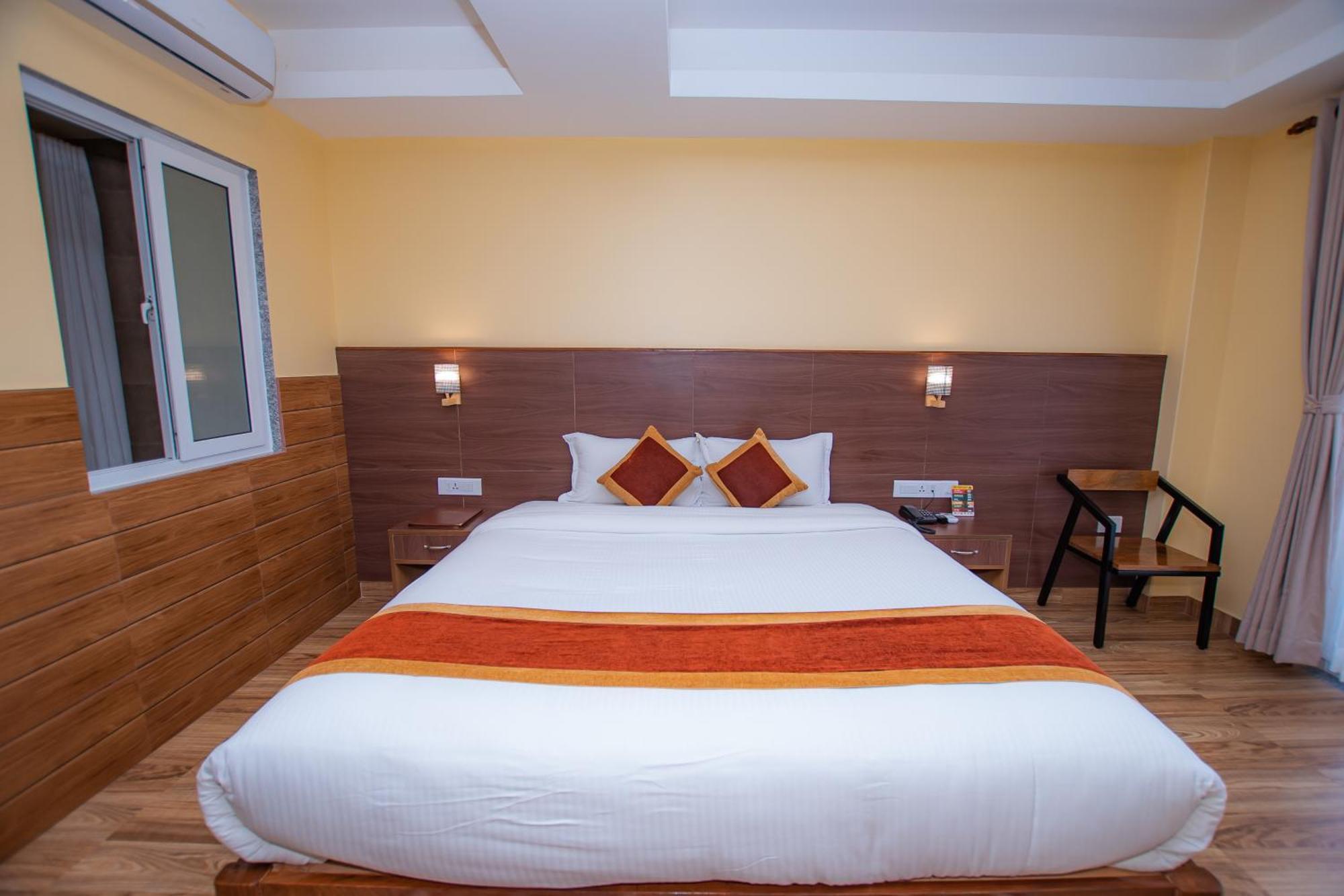 Hotel Hidden Kingdom Pokhara Exterior photo