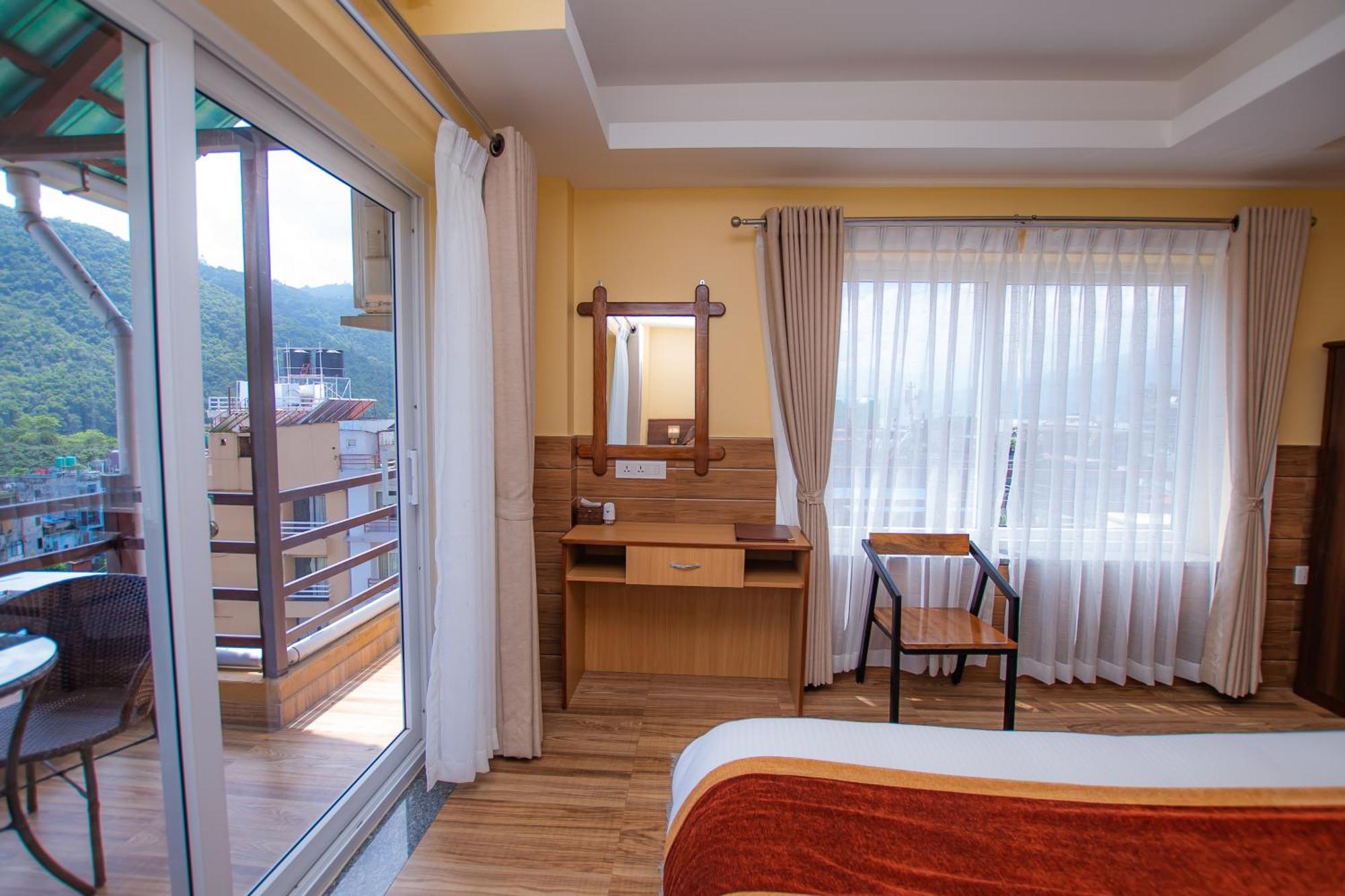Hotel Hidden Kingdom Pokhara Exterior photo
