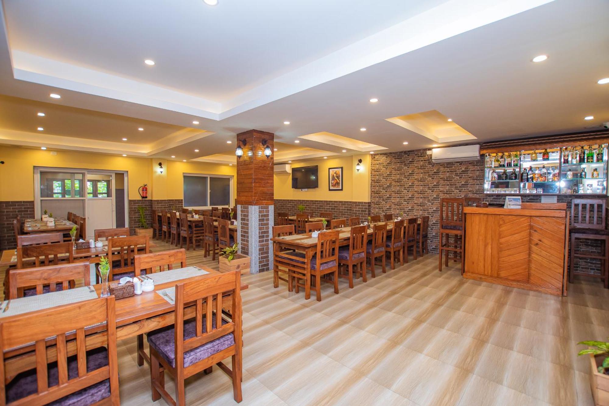 Hotel Hidden Kingdom Pokhara Exterior photo